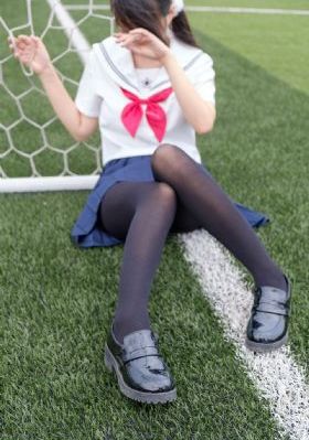 女性私处蹲下拍照有疙瘩图片_超清电影完整版